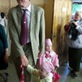 Šventinio vakaro svečiai – buvęs Anykščių rajono meras Saulius Nefas su anūkėmis.