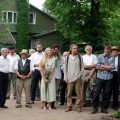 Rašytojų kalnelyje skamba bendros anykštėnų sutartinės.