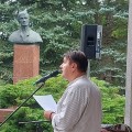 Eiles skaito poetas Rimvydas Stankevičius.