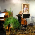 Violončele grojo Žermena Kressin.