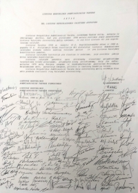 Lietuvos nepriklausomybės atkūrimo akto kopija, saugoma Muziejuje.