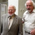 Prof. A. A. Avižienis ir knygos autorius R. Vanagas.