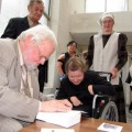 Tą vakarą autografus su R. Vanago knyga dalijo ne autorius, o pats knygos herojus.