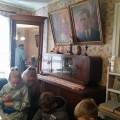Ažuožerių vaikų viešnagė A. Vienuolio namuose.