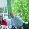 Gruzijos ambasadorė su vyru A. Vienuolio namų verandoje.