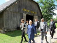 Lietuvos Prezidentė D. Grybauskaitė pirmąkart lankėsi Anykščių krašto muziejuose.