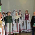Izraelio ambasadorius Y Levy prie A. Baranausko klėtelės.
