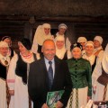 Izraelio ambasadorius Y Levy prie A. Baranausko klėtelės.