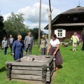 Prezidentės D. Grybauskaitės viešnagės Jono Biliūno sodyboje-muziejuje akimirkos. T. Kontrimavičiaus nuotrauka.