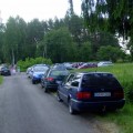 Toli nuo Muziejaus driekėsi automobilių kolona.
