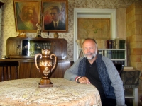  A. Kurkovas memorialiniame A. Vienuolio kambaryje.