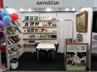 Anykščių stendas Vilniaus knygų mugėje.