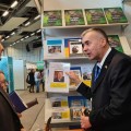 Stendo svečias – Ukrainos ambasadorius.