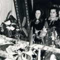 Prie rašytojos karsto – trys artimiausios jos senatvės bičiulės: Anelė Tylaitė, Liucija Vanagienė ir Rožė Klimašauskaitė.