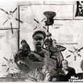 Plakatai ir karikatūros Vilniaus gatvėse 1991-ųjų sausį. Nuotrauka iš VŽM fondų.