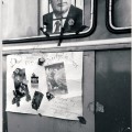 Plakatai ir karikatūros Vilniaus gatvėse 1991-ųjų sausį. Nuotrauka iš VŽM fondų.