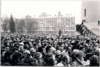 1991 m. sausio 16-oji. Žuvusių laisvės gynėjų laidotuvės Vilniuje. Nuotrauka iš VŽM fondų.