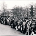 1991 m. sausio 16-oji. Žuvusių laisvės gynėjų laidotuvės Vilniuje. Nuotrauka iš VŽM fondų.
