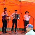 Žydų kultūros šventė Anykščių senamiestyje. Groja „Rakija Klezmer Orkestar“.