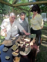 Anykštėnai susipažino su dvarvietės archeologinių radinių ekspozicija.