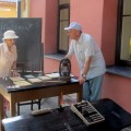 Senosios mokyklos klasėje – ir tikra senoji lenta, išsaugota Burbiškio dvare.