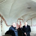 Vizito dalyviai būsimojoje Lietuvių menėje Seinuose.
