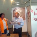 Gruzijoje jaunystėje viešėjęs Aloyzas Janušis vėl tyrinėjo Gruzijos kelionių žemėlapį.